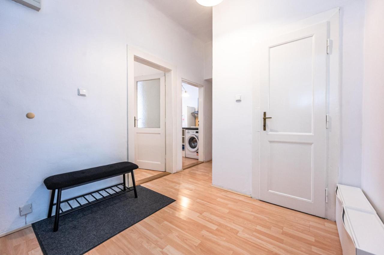 Apartments Safarikova 18 Prága Kültér fotó