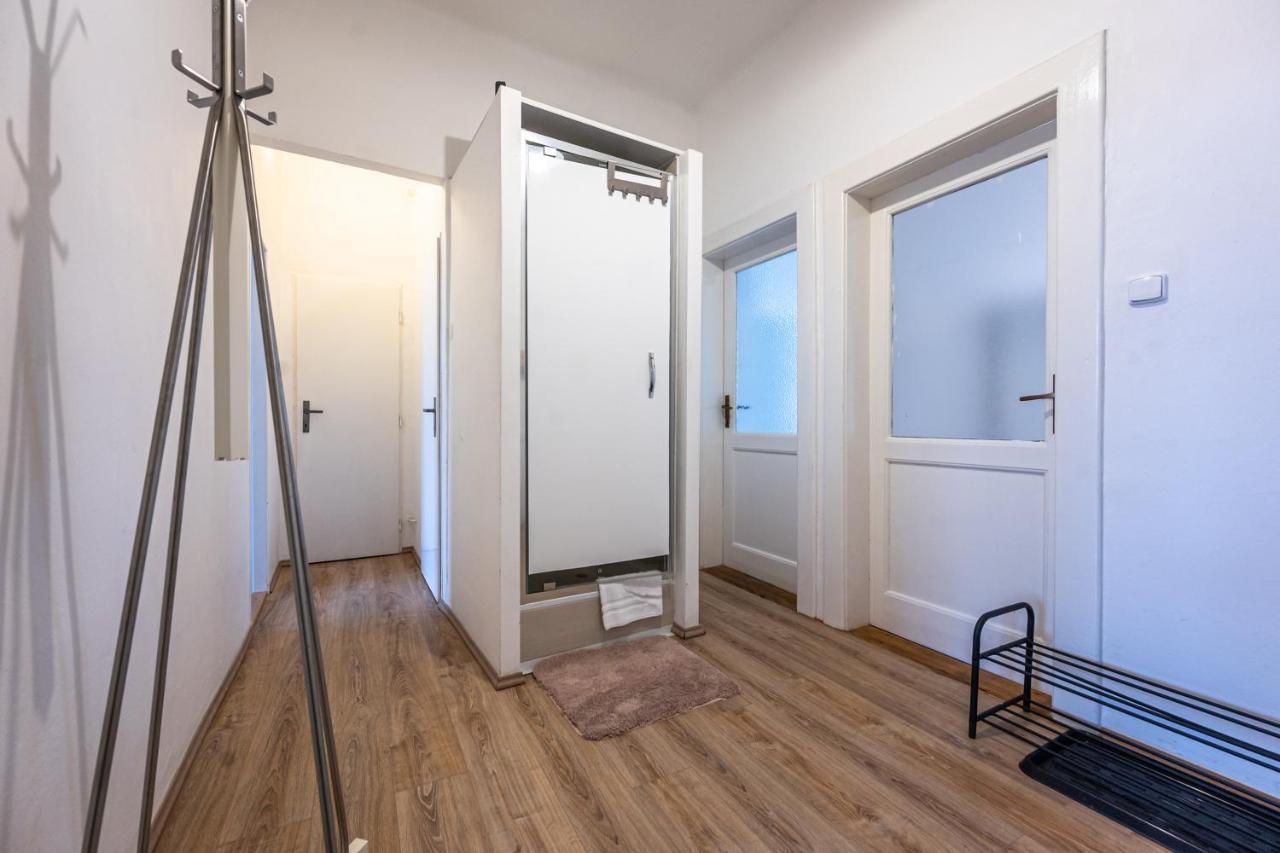 Apartments Safarikova 18 Prága Kültér fotó