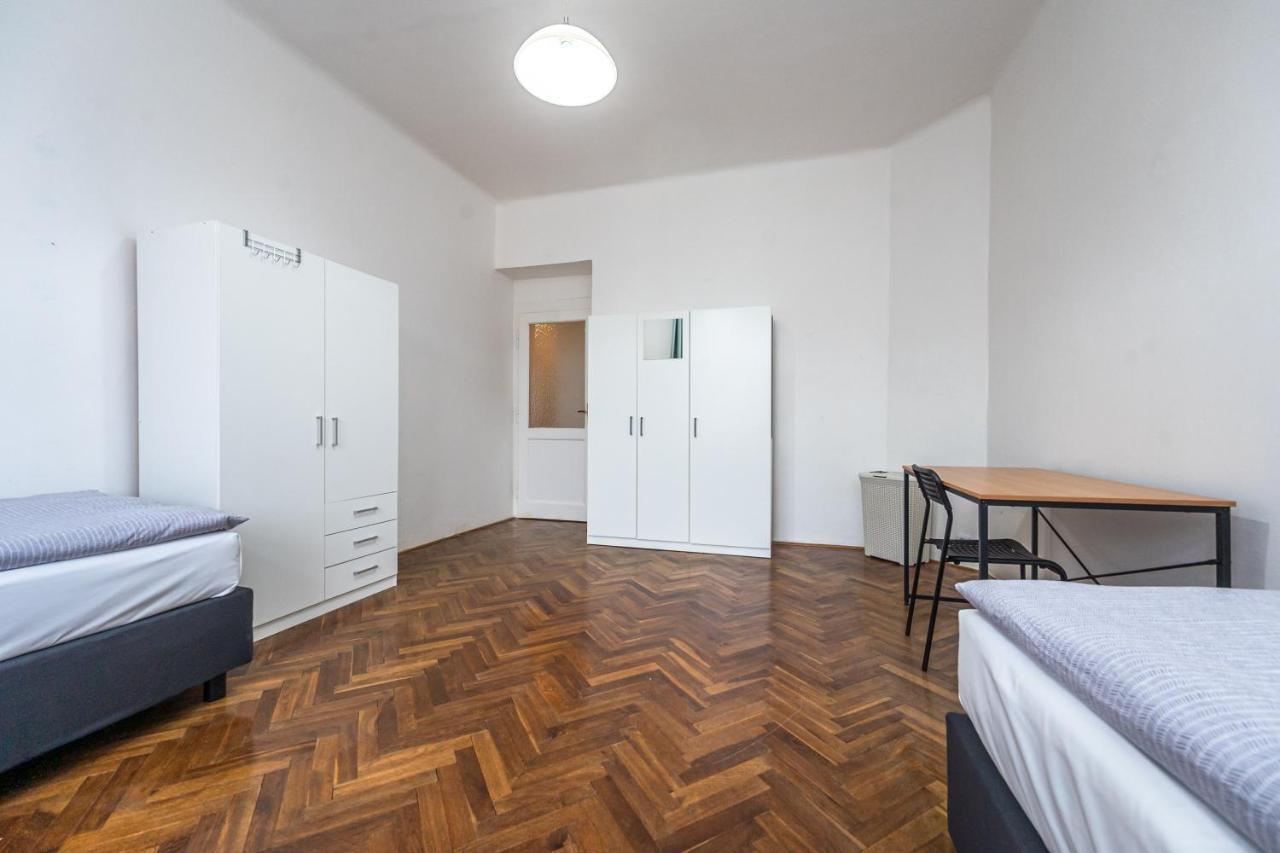 Apartments Safarikova 18 Prága Kültér fotó